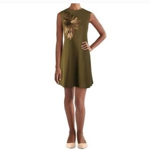 Gracias Sleeveless Olive Dress With Flower